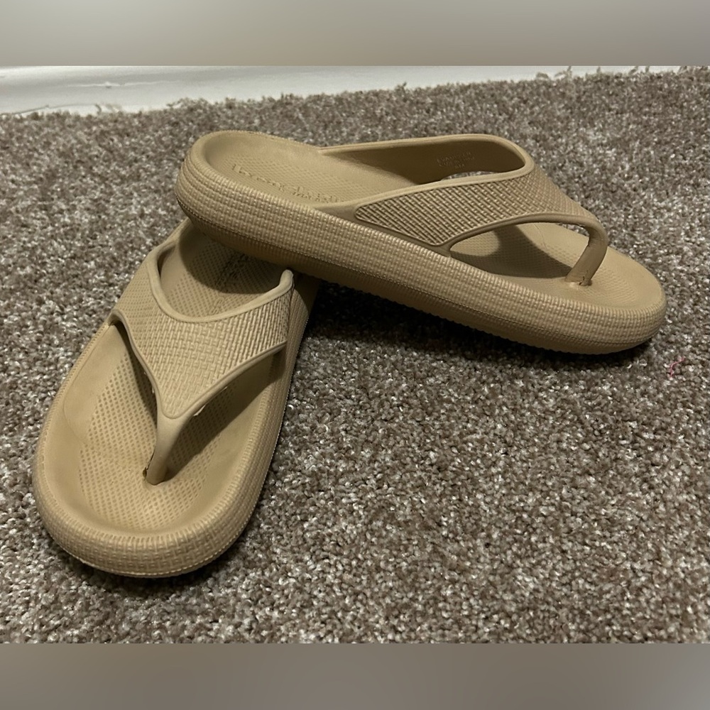 Nwot Sandee Platform Flip Flop View 6